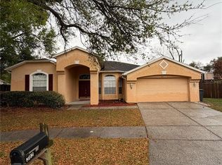 302 Crystal Goblet Ct, Valrico, FL 33594