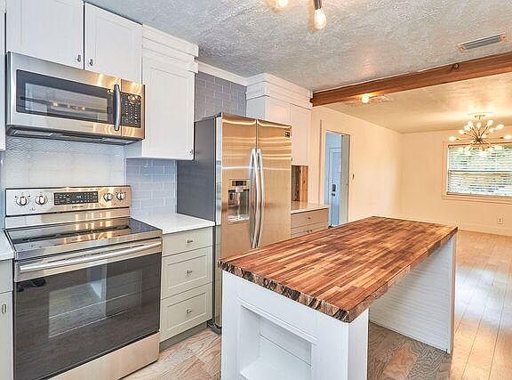 4th image of 453 44th St N #A