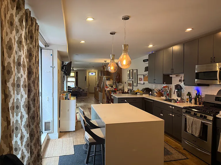 3202 Elliott St — Photo 8