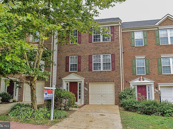 2nd image of 8067 Horseshoe Cottage Cir
