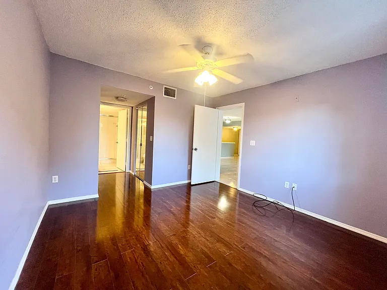 1100 Crestwood Ct S #1103 — Photo 7