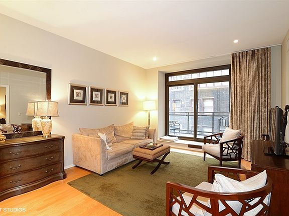 2nd image of 310 S Michigan Ave Unit 2107