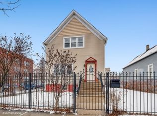 3658 W Cortland St, Chicago, IL 60647