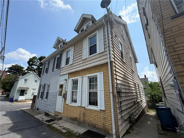 629 Martins Ln, Bethlehem, PA 18018