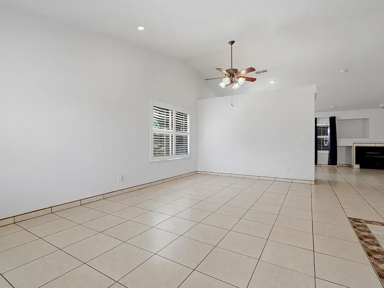 3006 Mission Dr — Photo 10
