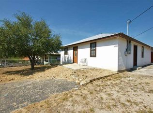 5220 Rio Ln, Zapata, TX 78076