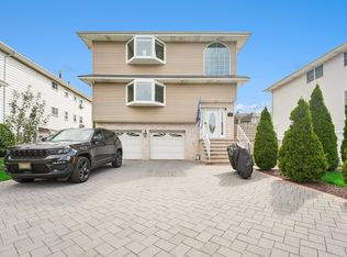 19 Acorn Rd FLOOR 1, Secaucus, NJ 07094