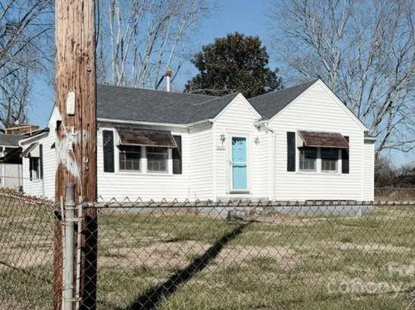 1105 Wildwood Rd NE, Lenoir, NC 28645