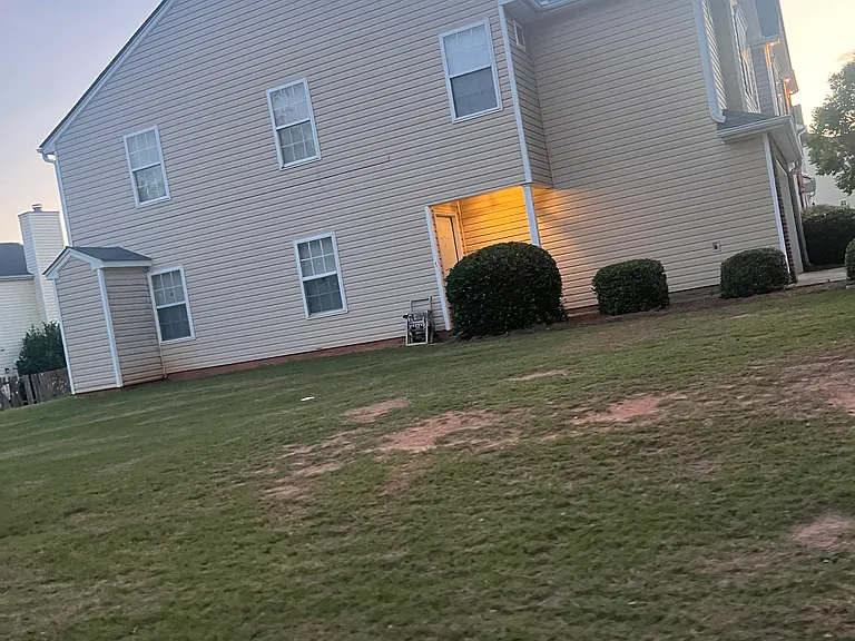 210 Lakebirch Dr — Photo 2