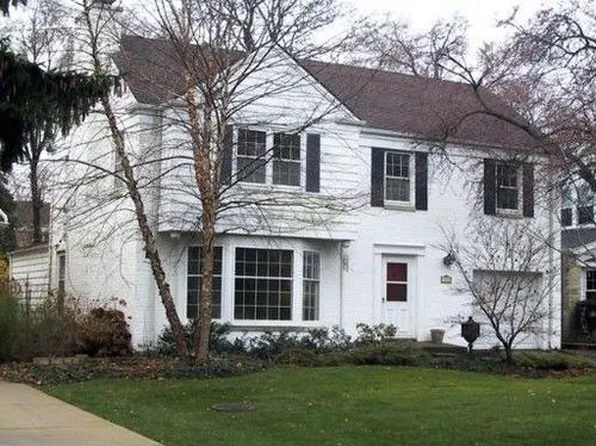 340 S Derbyshire Ln, Arlington Heights, IL 60004