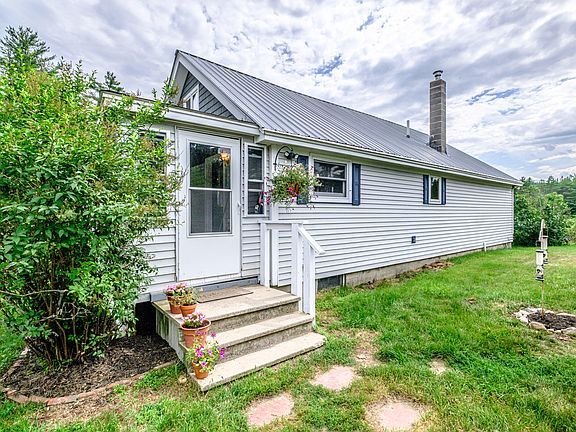 2nd image of 1023 Songo Pond Road