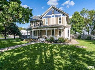 419 N Mississippi St, Blue Grass, IA