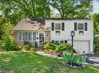 701 Abbey Ln, Lansdale, PA 19446
