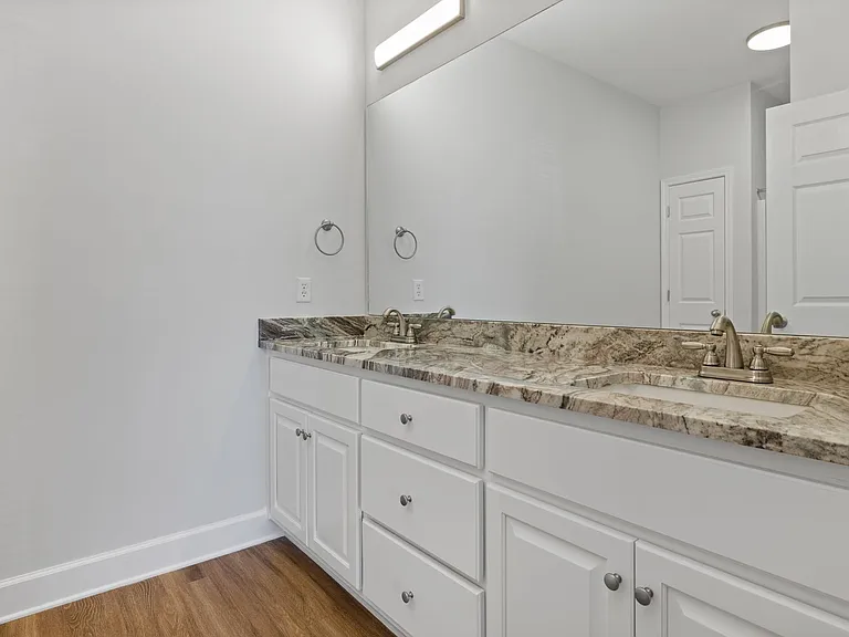 156 Wingate Ave — Photo 12