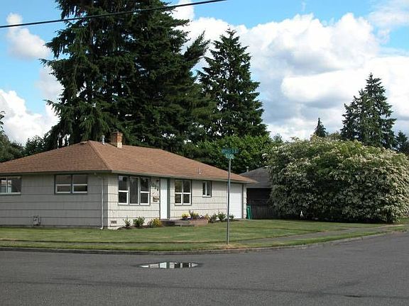 2nd image of 1000 E St SE