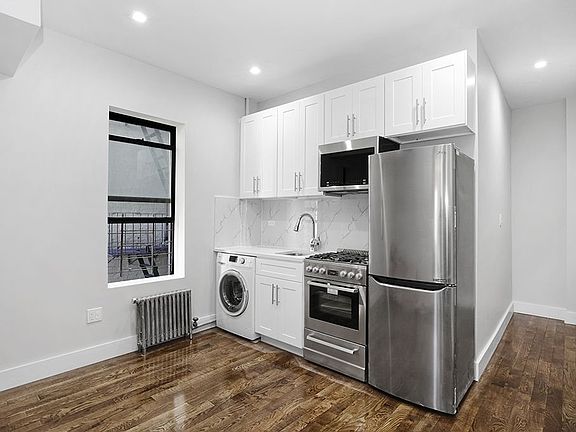 5th image of 326 E 117th St APT 14