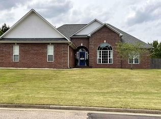 3281 Summerlin Dr, Belden, MS 38826