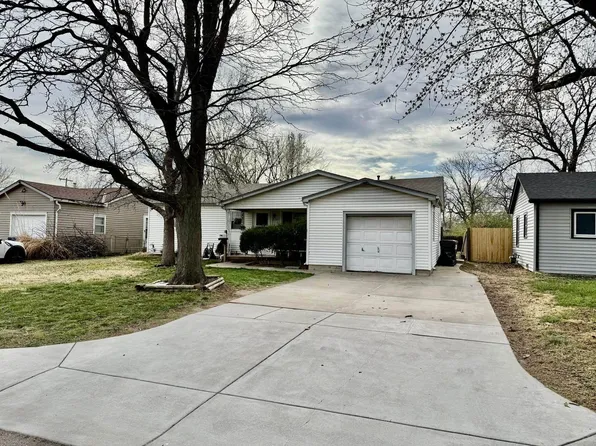 2245 S Millwood St, Wichita, KS 67213