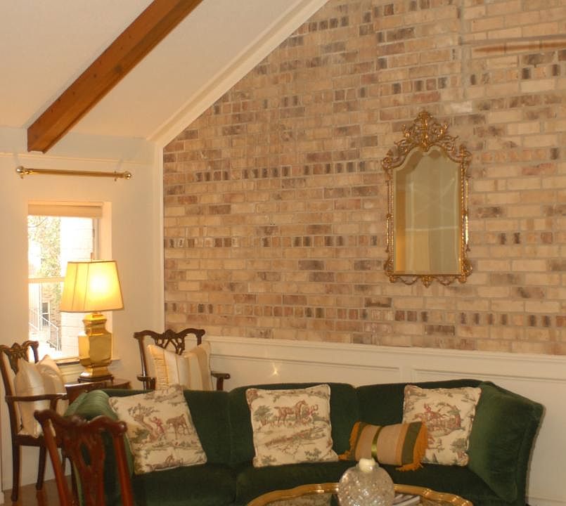 GREATROOM