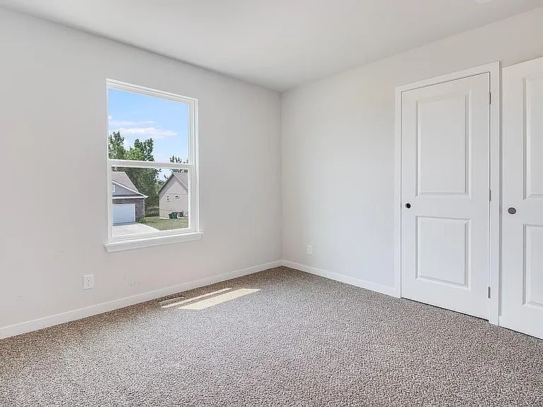 21328 W 216th St — Photo 17