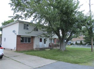 3808 Big Tree Rd, Hamburg, NY 14075