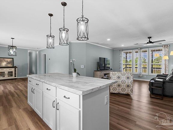 4th image of 4955 Blue Ribbon Dr