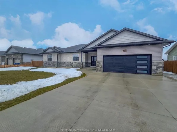 58 Sleepy Meadow Dr, Chatham Kent, ON N0P 1A0