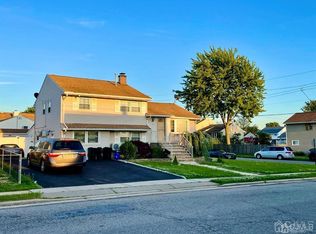 34 Jackson Ave, Carteret, NJ 07008