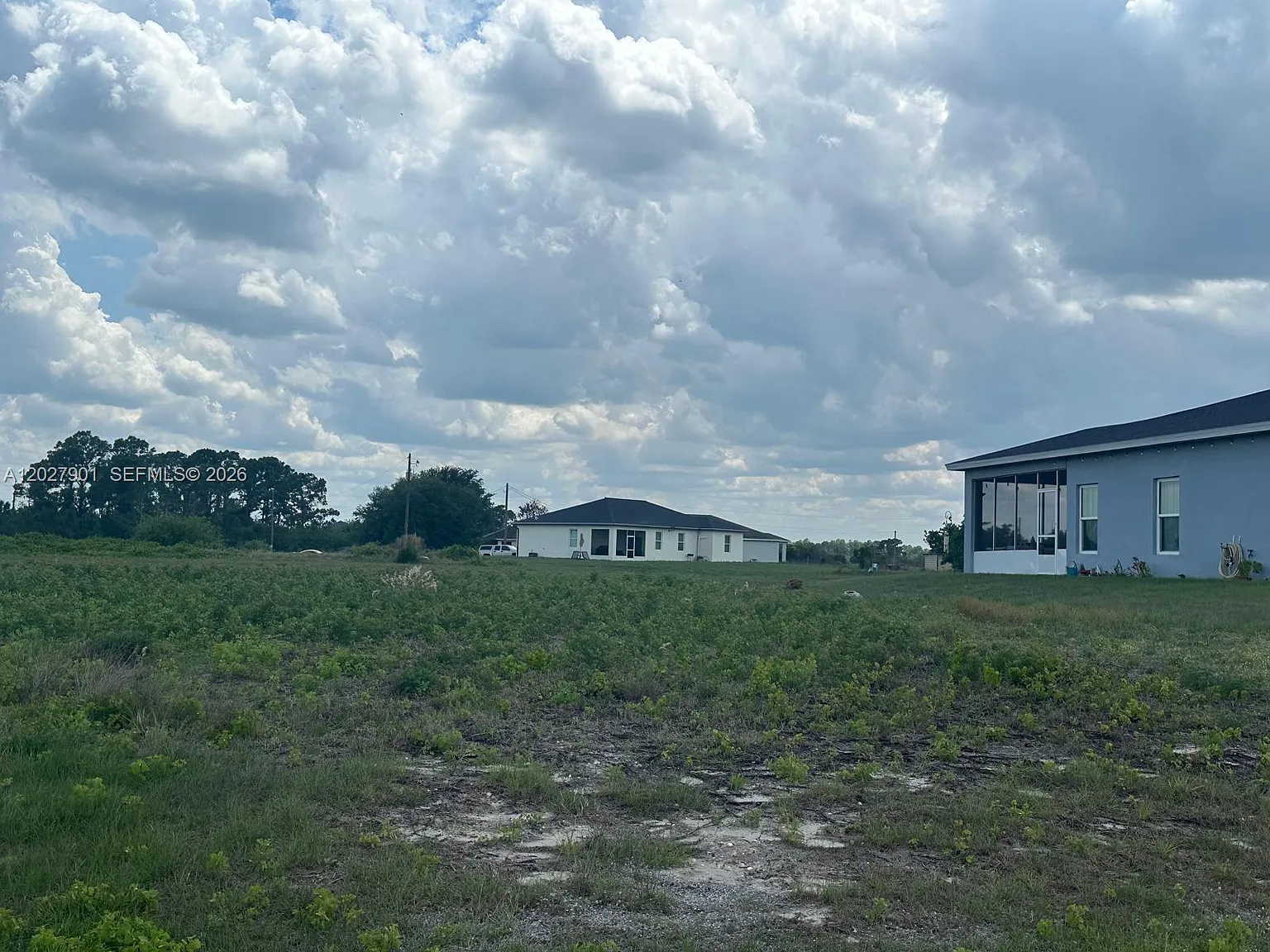 3 bed, 2.0 bath, $2,200 — Photo 3