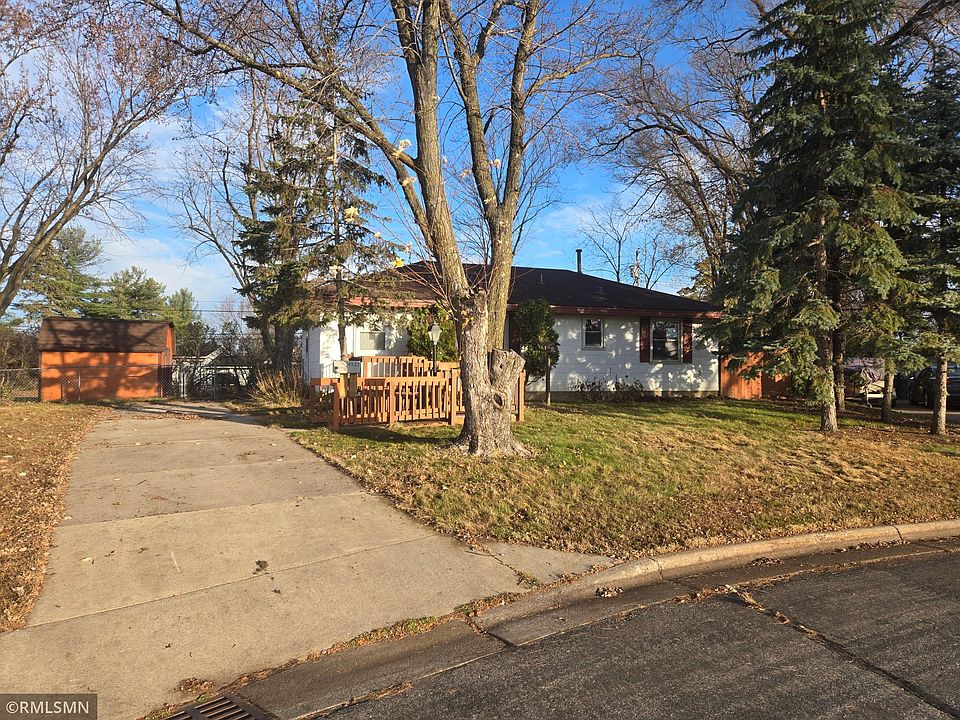 1st image of 14527 Danbury Ave W