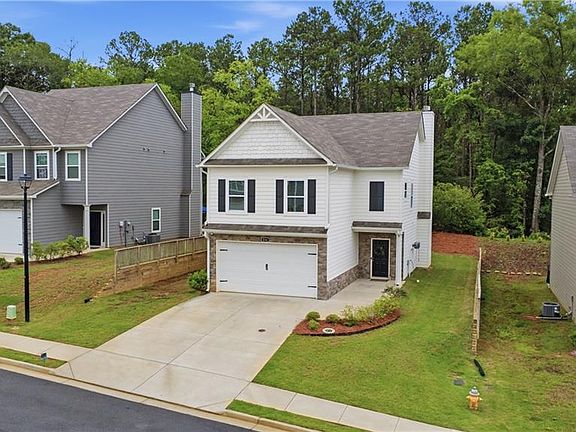 2nd image of 216 Eva Way NE