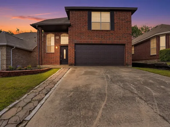 4900 Lodgepole Ln, Fort Worth, TX 76137