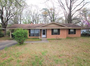 3306 Greg Ln, Tyler, TX 75701