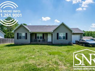 139 Chestnut St, Baxter, TN 38544