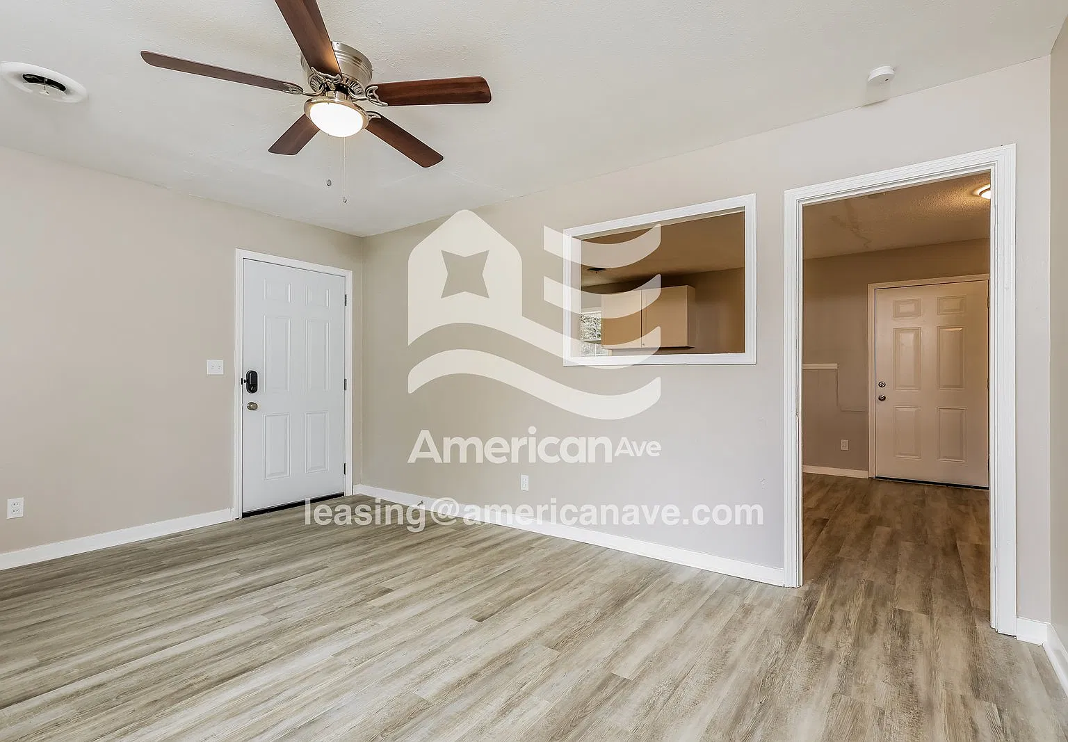 3 bed, 1.5 bath, 1128 sqft, $1,015 — Photo 4