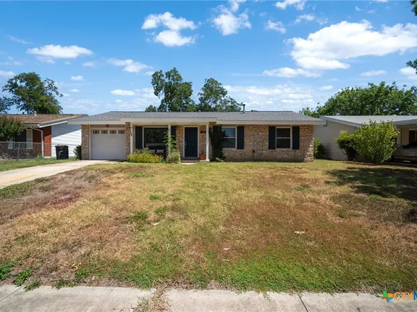 5131 Village Way, San Antonio, TX 78218