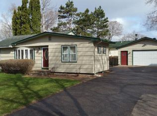 1369 Belmont Ln E, Maplewood, MN 55109