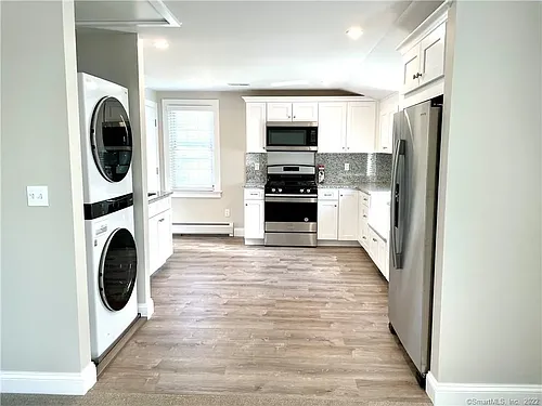 31 Ledge Ave #2 Photo 1