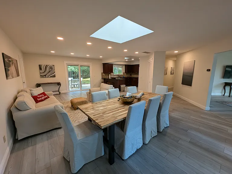 4059 Crest Rd — Photo 13