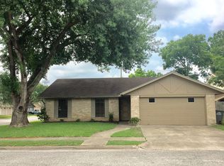 217 Kensington Dr, Victoria, TX 77901