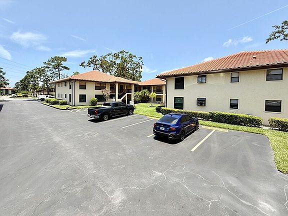 3rd image of 2212 Hammock Pine Blvd #2212