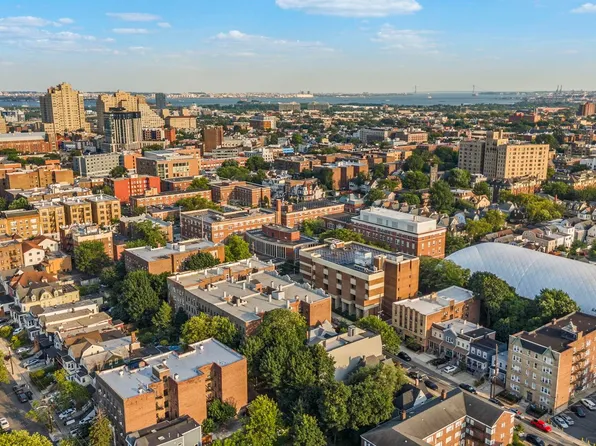 124 Glenwood Avenue image 32 of 34