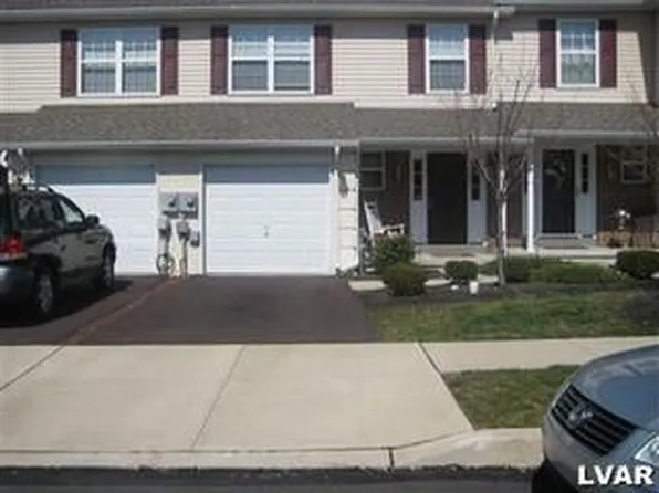 1053 Almond Dr, Phoenixville, PA 19460