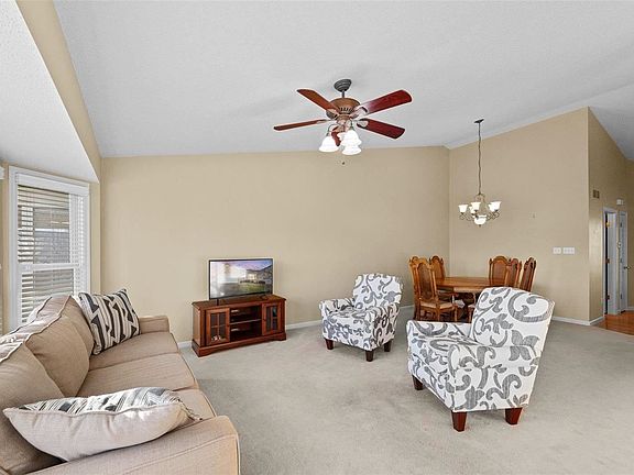 4th image of 37 Silo Summit Ct #378B