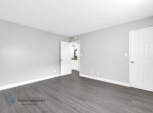 910 Enterprise Avenue, Inglewood, CA 90302
