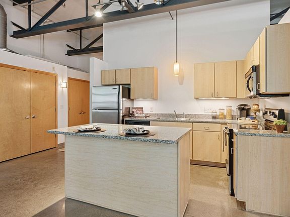 3rd image of 111 E Franklin Ave APT 215