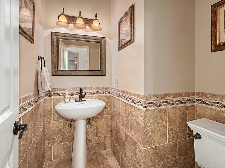 1 Wyldwood Dr #1 — Photo 9