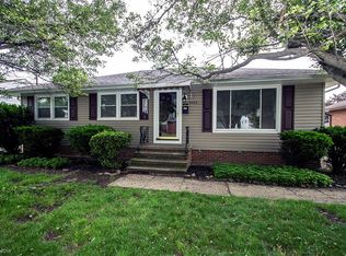 6425 Mariana Dr, Parma Heights, OH 44130