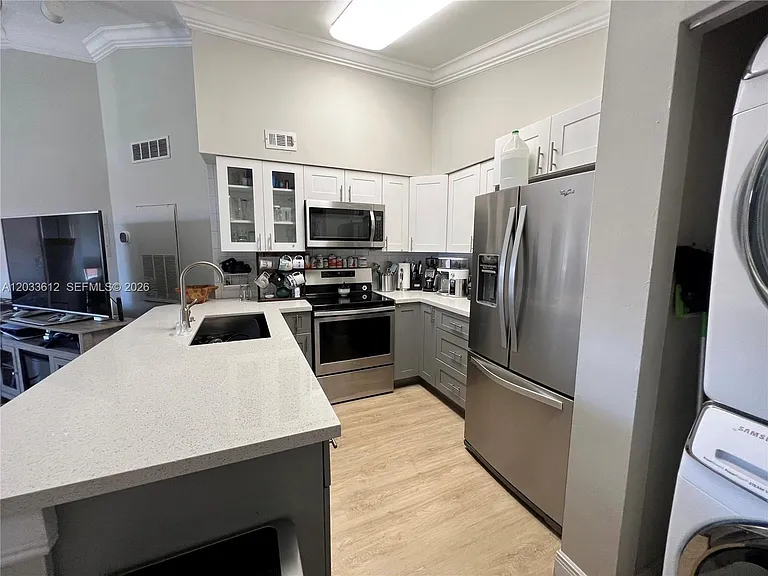2445 SW 18th Ter #1009 — Photo 9