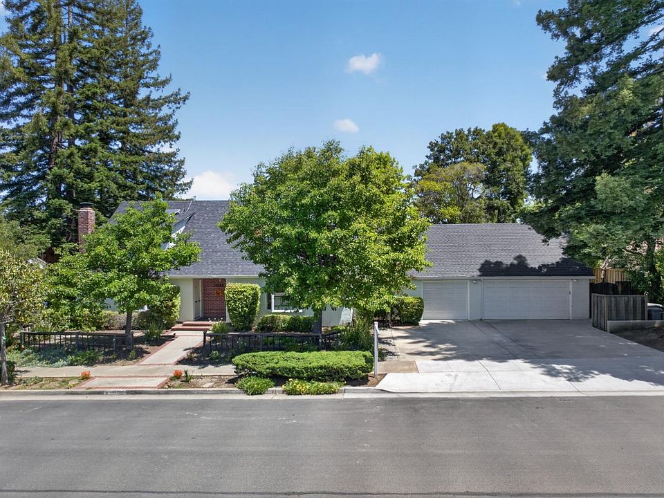 1st image of 10380 Lockwood Dr